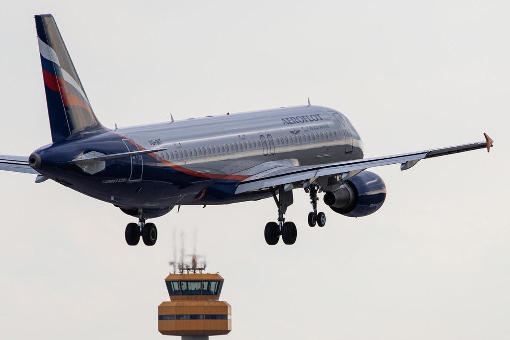 Hamburg Airport: Aeroflot (SU / AFL) |  Airbus A320-214 A320 | VQ-BIT | MSN 4656