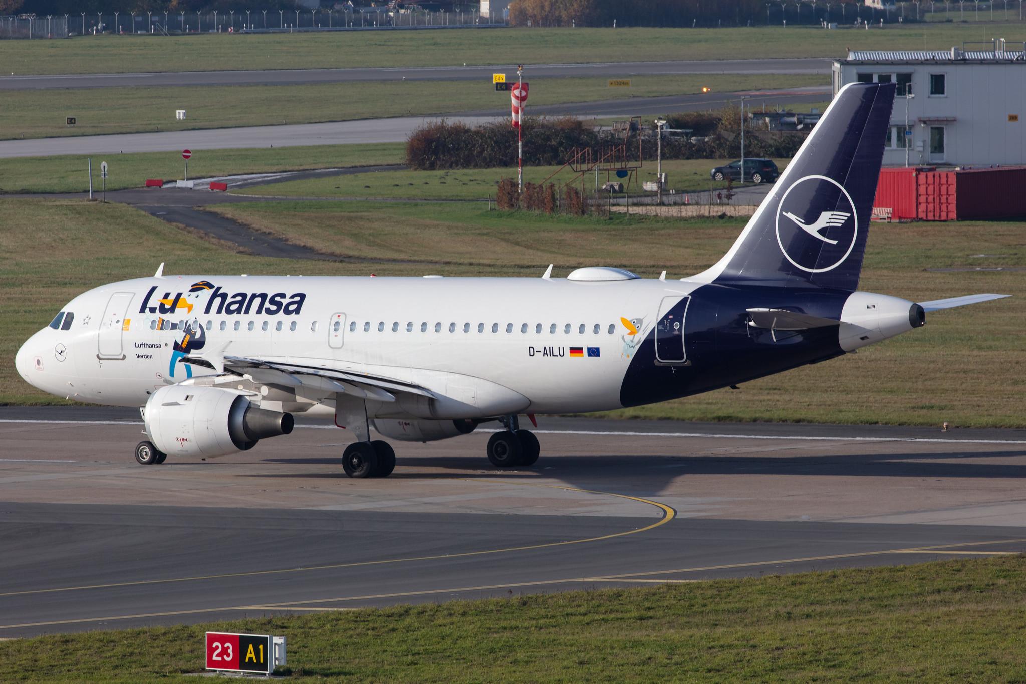 Hamburg Airport: Lufthansa (LH / DLH) |  Livery: Lu Sticker |  Airbus A319-114 A319 | D-AILU | MSN 0744