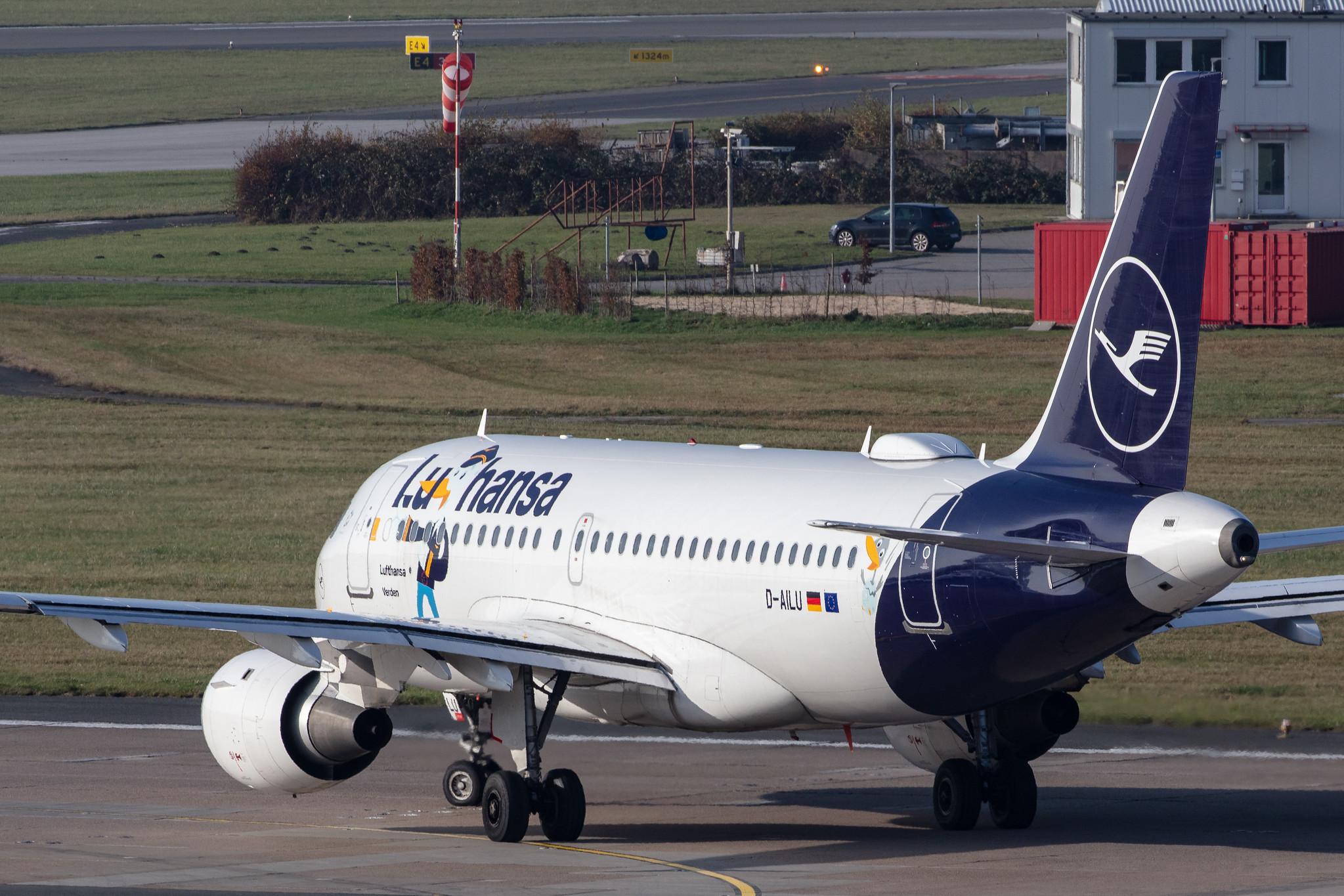 Hamburg Airport: Lufthansa (LH / DLH) |  Livery: Lu Sticker |  Airbus A319-114 A319 | D-AILU | MSN 0744