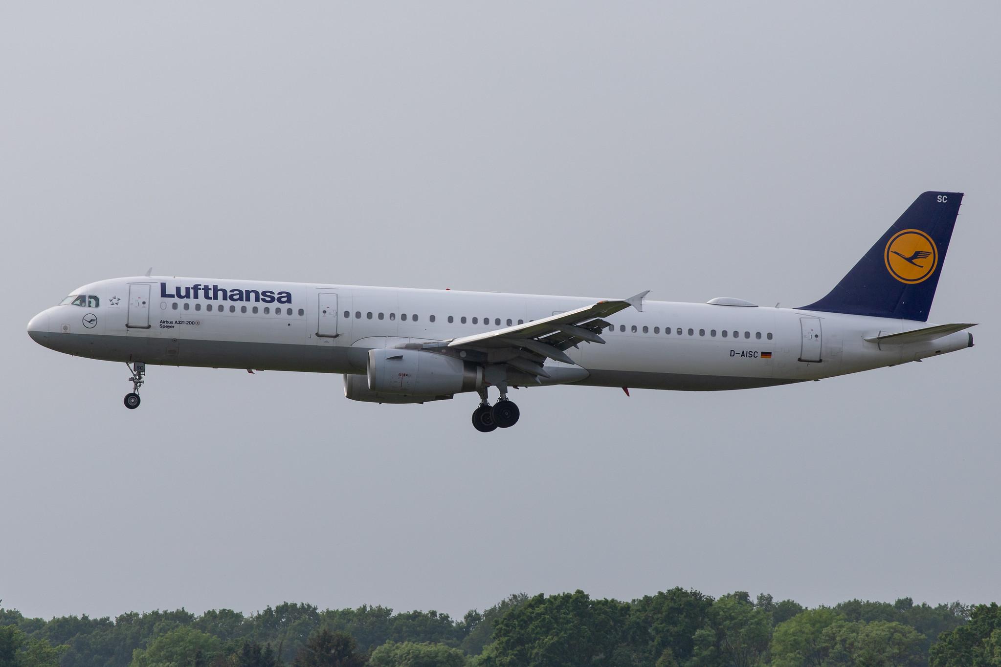 Hamburg Airport: Lufthansa (LH / DLH) |  Airbus A321-231 A321 | D-AISC | MSN 1161