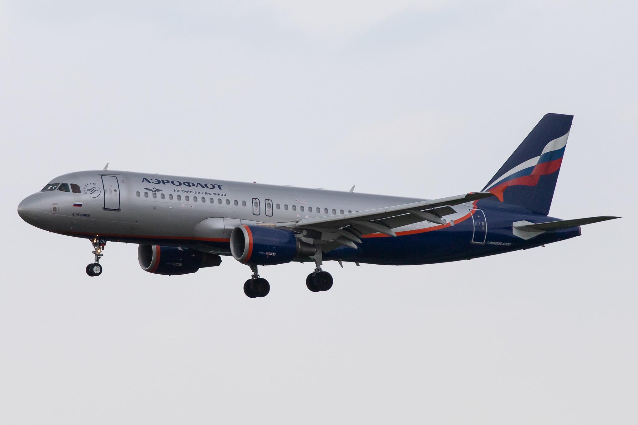 Hamburg Airport: Aeroflot (SU / AFL) |  Airbus A320-214 A320 | VQ-BCN | MSN 3954