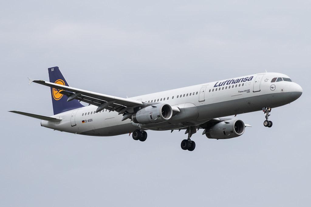 Hamburg Airport: Lufthansa (LH / DLH) |  Airbus A321-231 A321 | D-AISX | MSN 4073