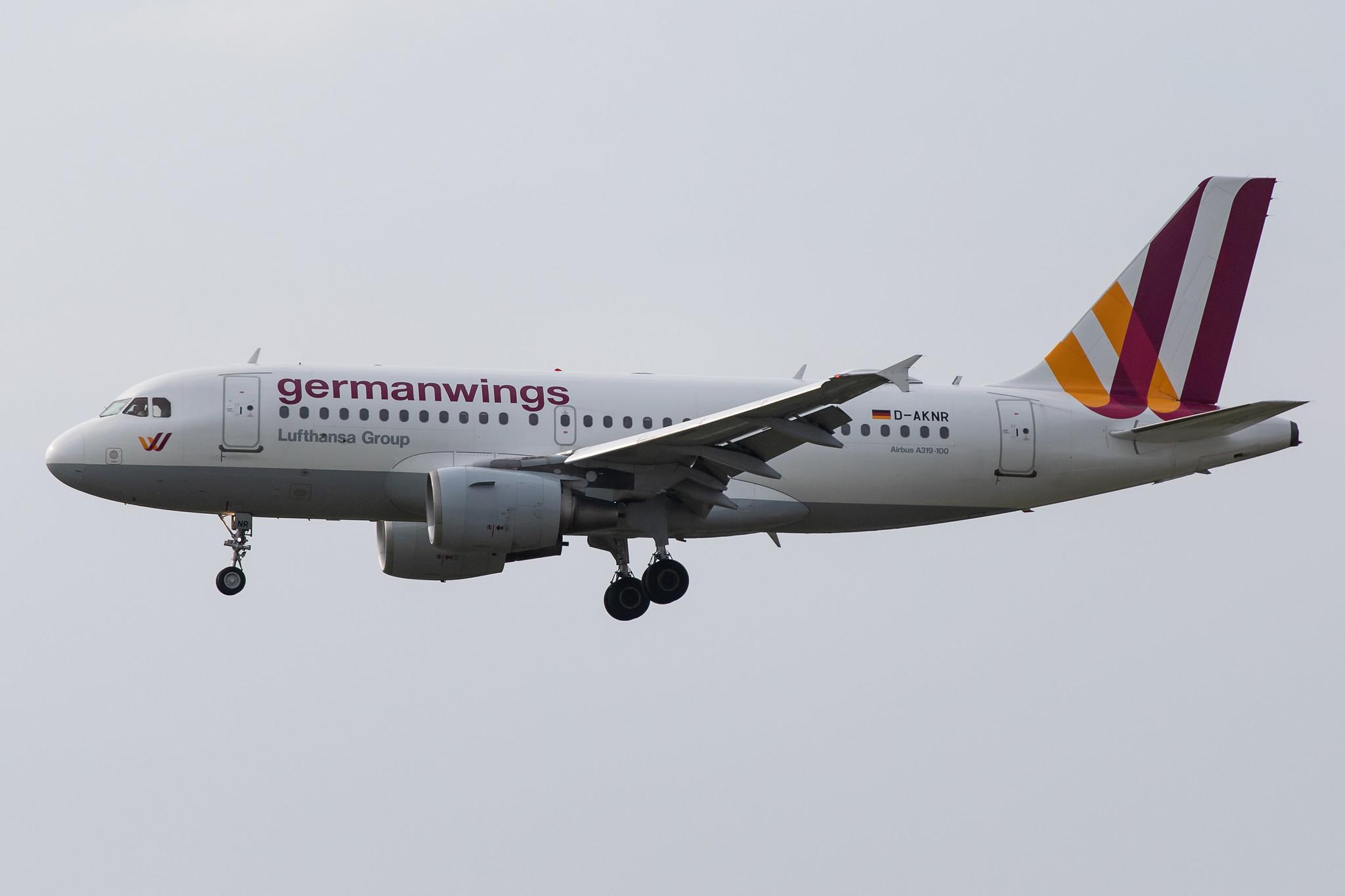 Hamburg Airport: Eurowings (EW / EWG) |  Airbus A319-112 A319 | D-AKNR | MSN 1209 (Germanwings)