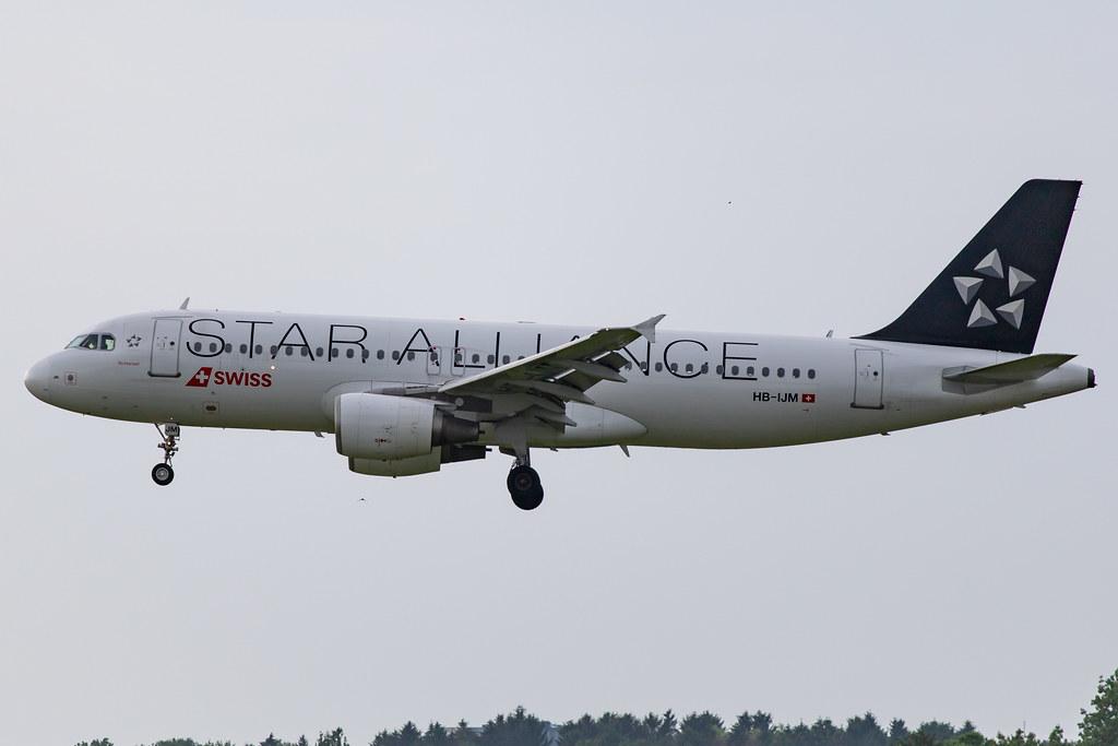Hamburg Airport: Swiss (LX / SWR) |  Livery: Star Alliance Livery |  Airbus A320-214 A320 | HB-IJM | MSN 0635