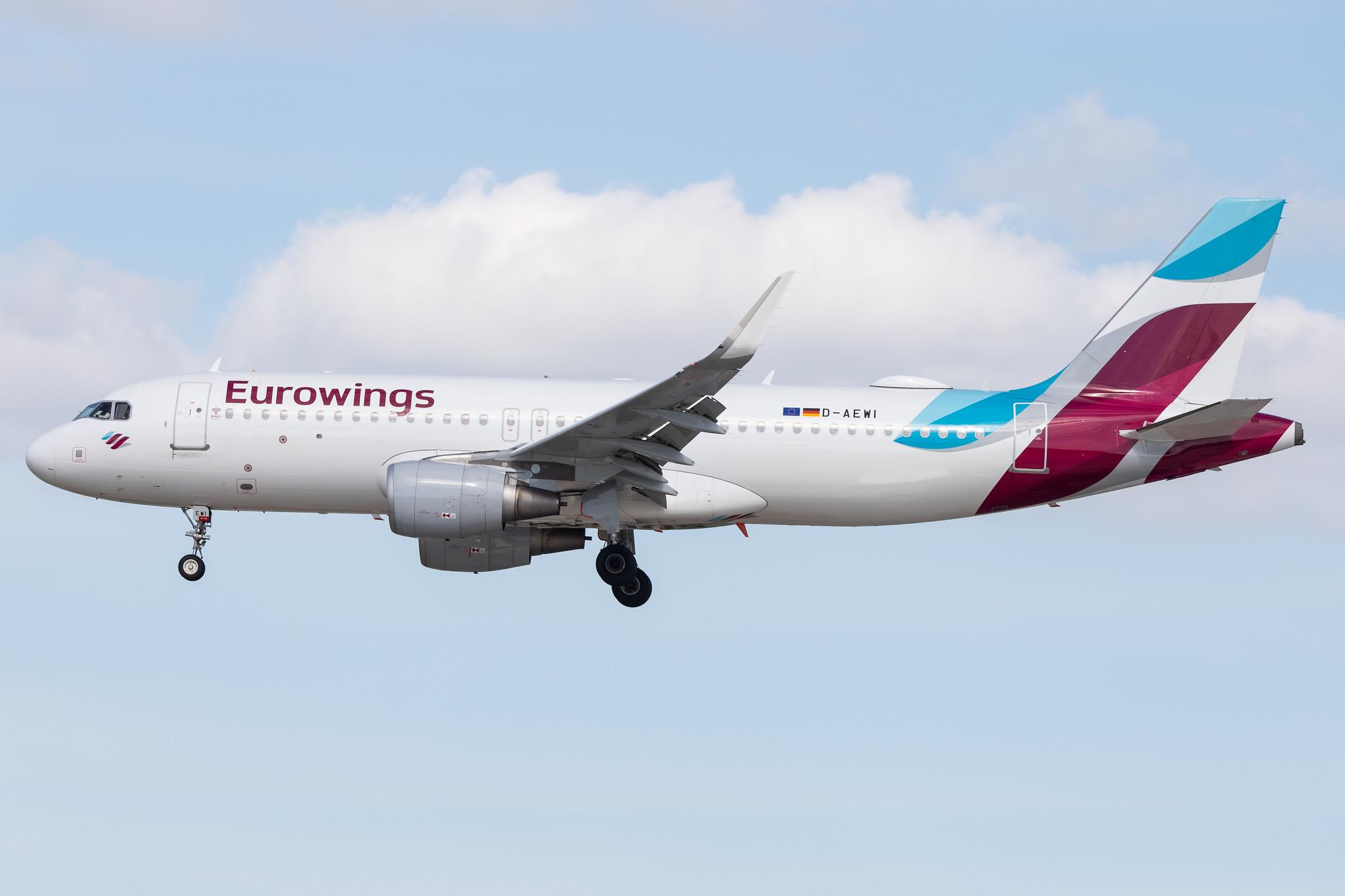 Hamburg Airport: Eurowings (EW / EWG) |  Airbus A320-214 A320 | D-AEWI | MSN 7210