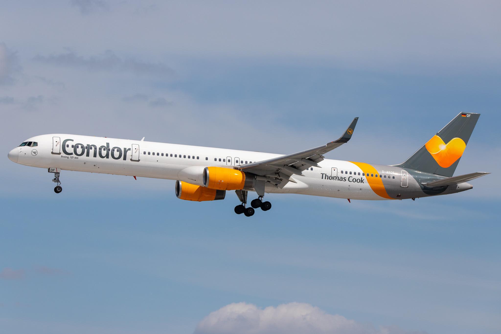 Hamburg Airport: Condor (DE / CFG) |  Boeing 757-330 B753 | D-ABOF | MSN 29013