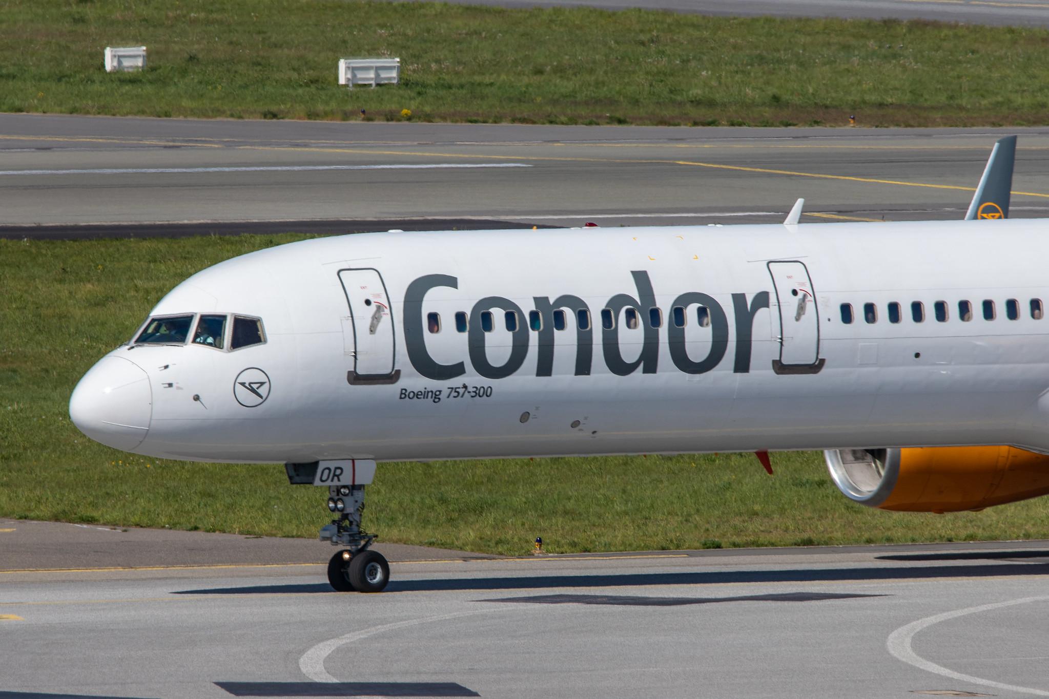 Hamburg Airport: Condor (DE / CFG) |  Boeing 757-3CQ B753 | D-ABOR | MSN 32242