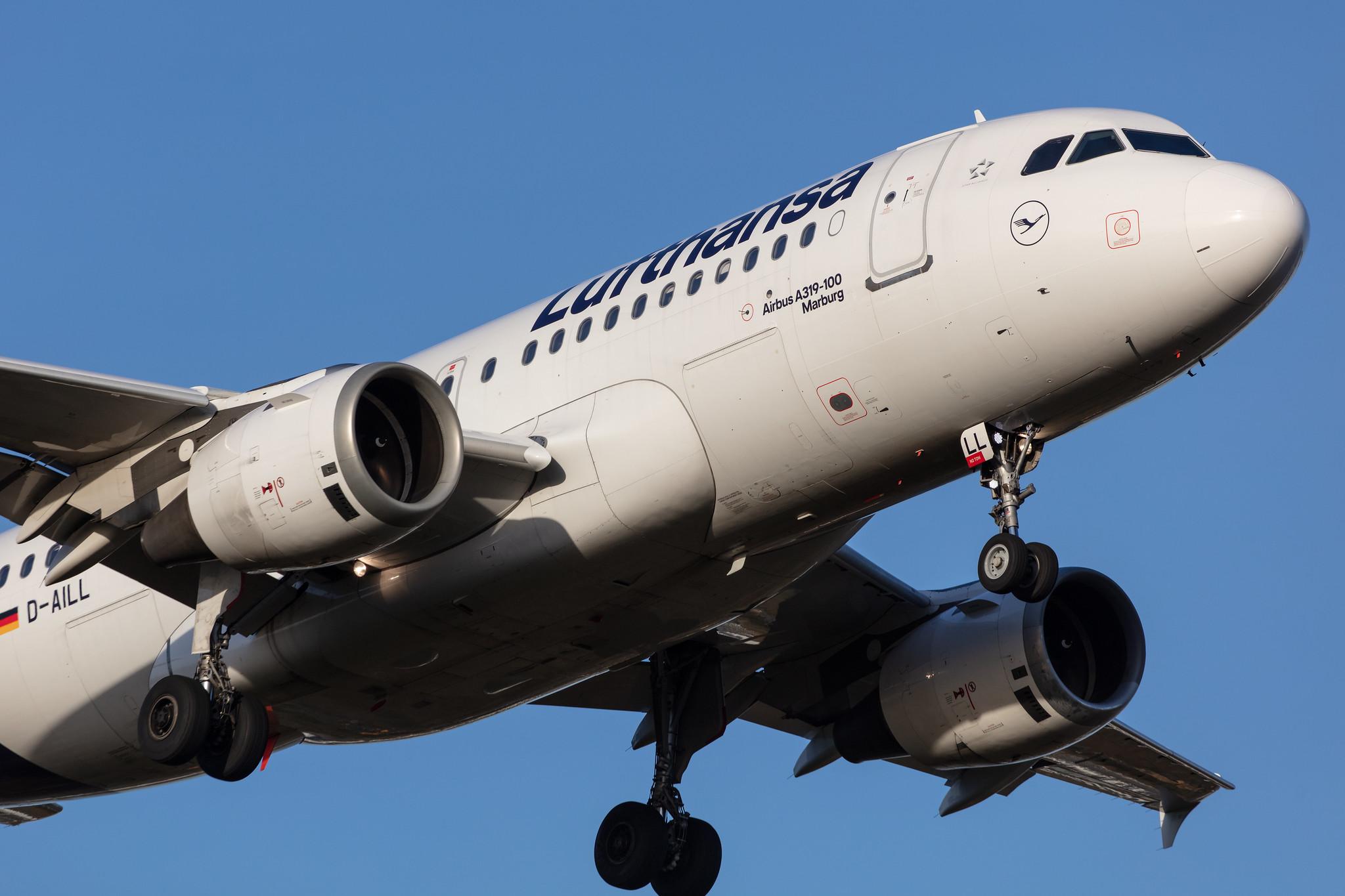 Hamburg Airport: Lufthansa (LH / DLH) |  Airbus A319-114 A319 | D-AILL | MSN 0689