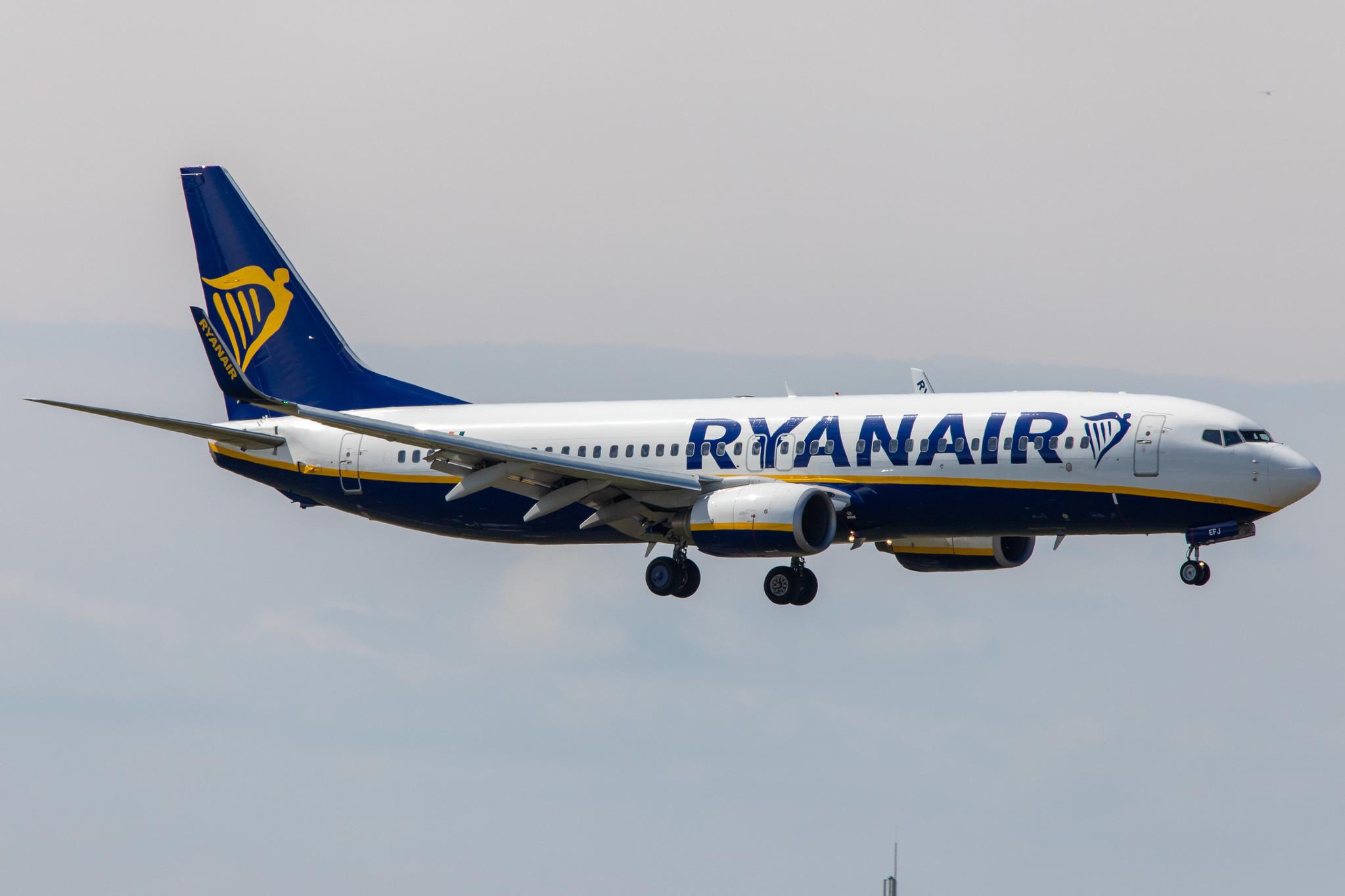 Hamburg Airport: Ryanair (FR / RYR) |  Boeing 737-8AS B738 | EI-EFJ | MSN 37536