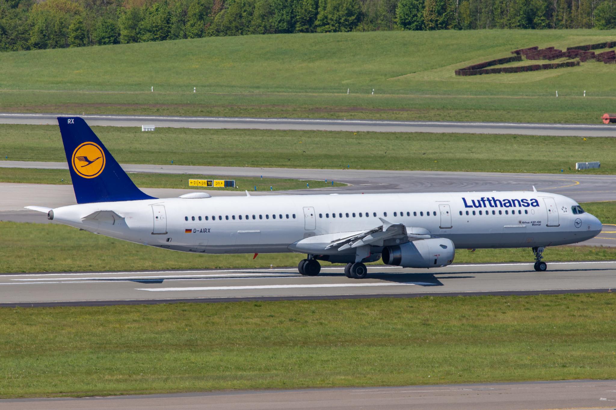 Hamburg Airport: Lufthansa (LH / DLH) |  Airbus A321-131 A321 | D-AIRX | MSN 0887