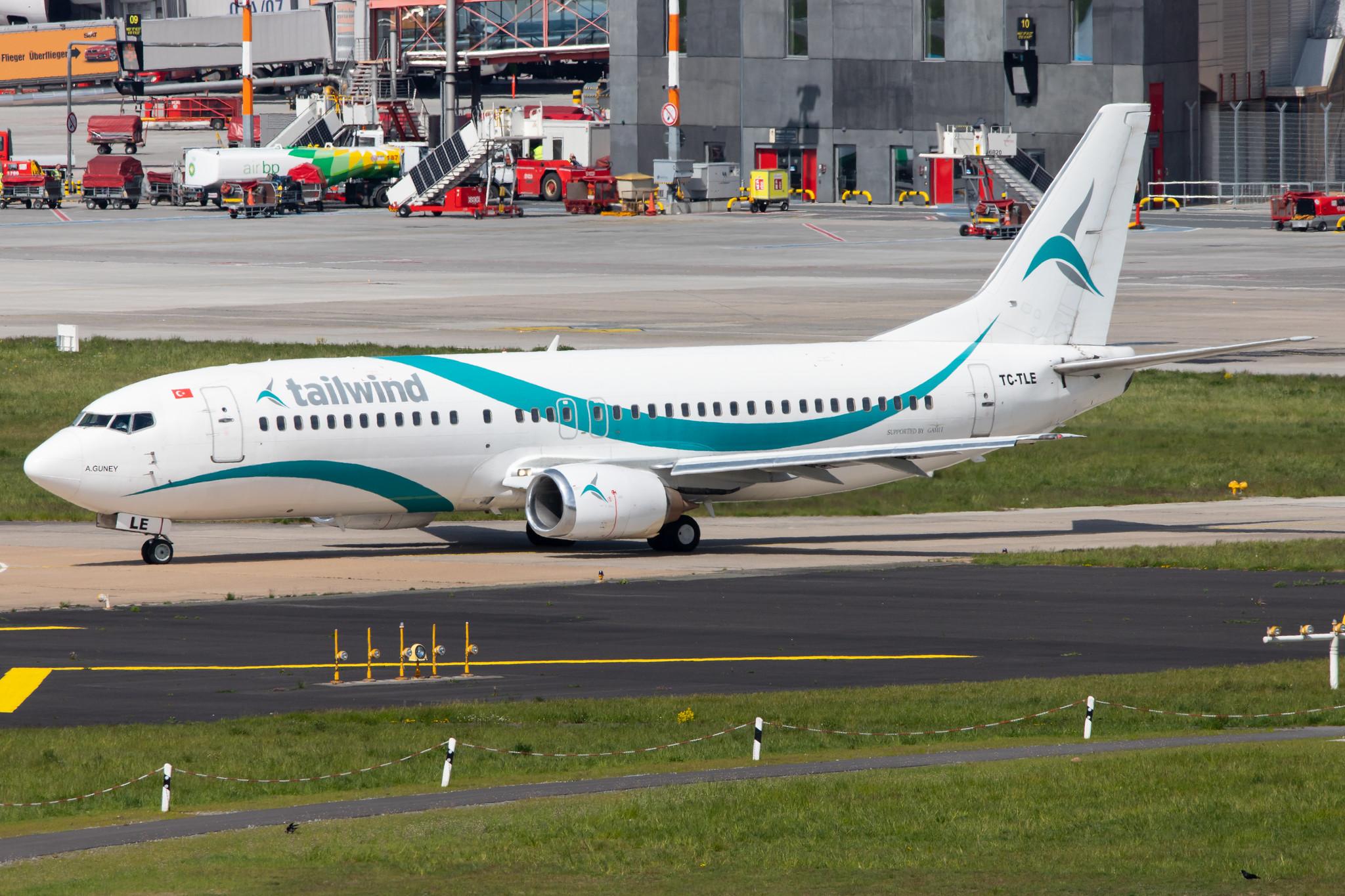 Hamburg Airport: Tailwind Airlines (TI / TWI) |  Boeing 737-4Q8 B734 | TC-TLE | MSN 27628