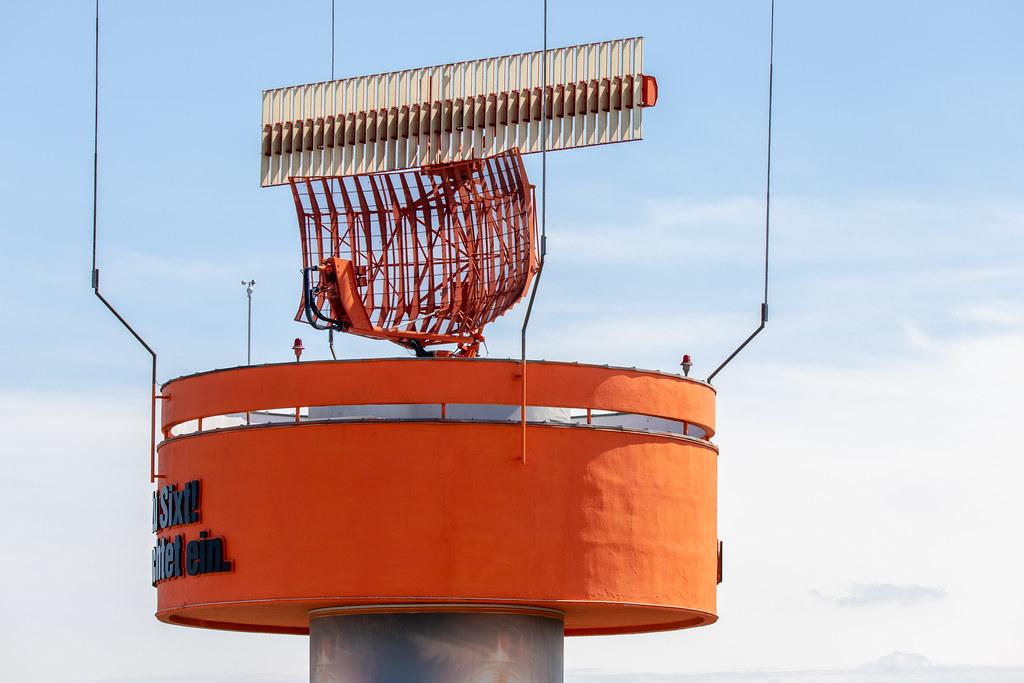 Hamburg Airport: Radarturm |