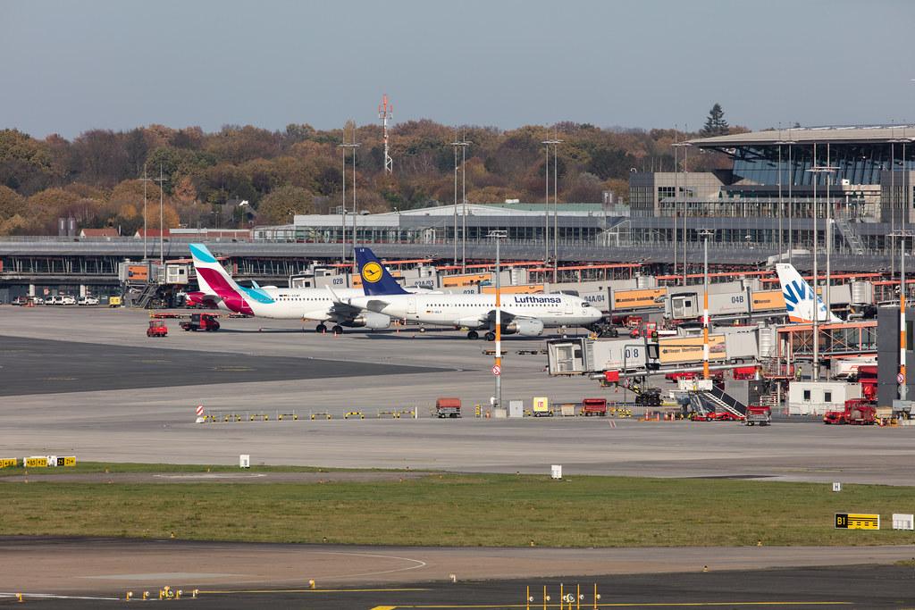 Hamburg Airport: Terminals/Vorfeld |