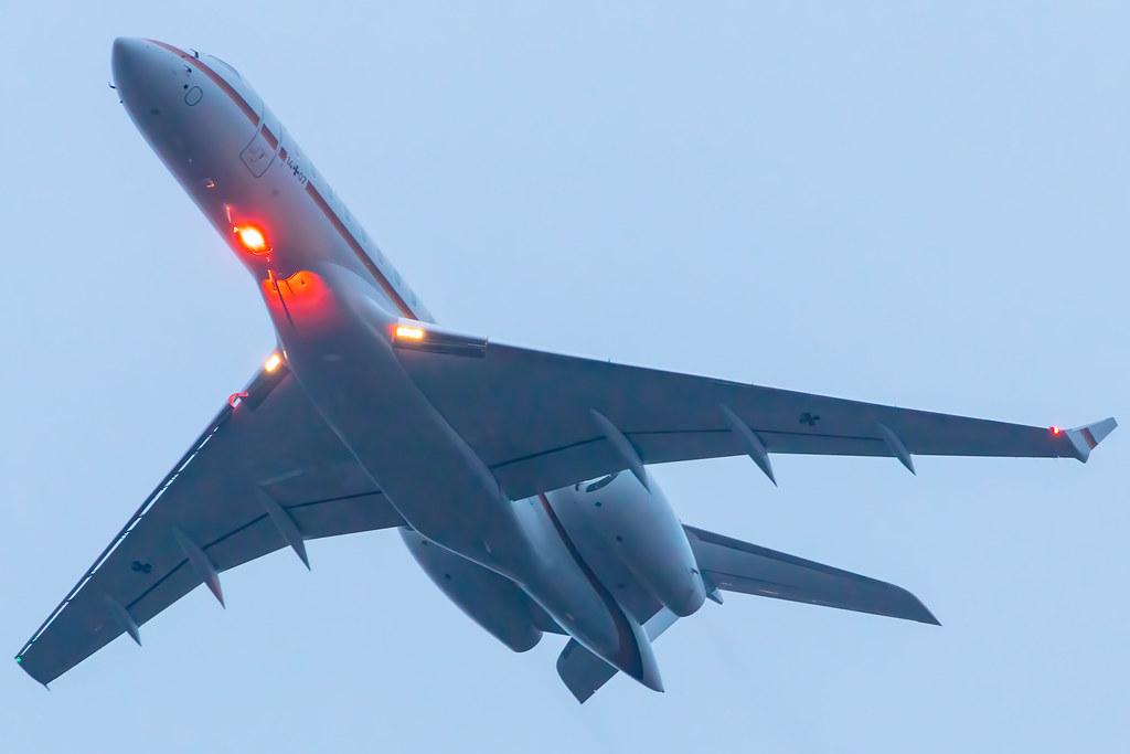 Hamburg Airport: German Air Force (/ GAF) |  Bombardier BD-700-1A10 Global 6000 GLEX | 14+07 | MSN 9865