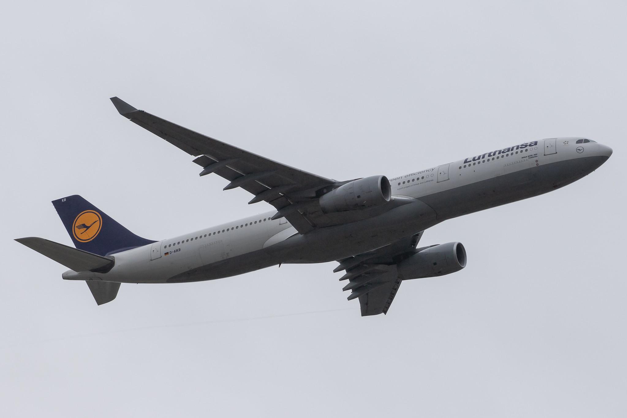 Frankfurt Airport: Lufthansa (LH / DLH) |  Airbus A330-343 A333 | D-AIKB | MSN 0576