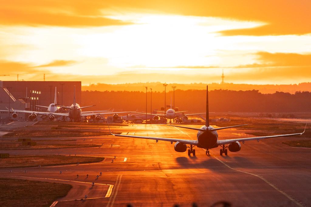 Frankfurt Airport: Ryanair (FR / RYR) |  Boeing 737-8AS B738 | EI-FIV | MSN 44705