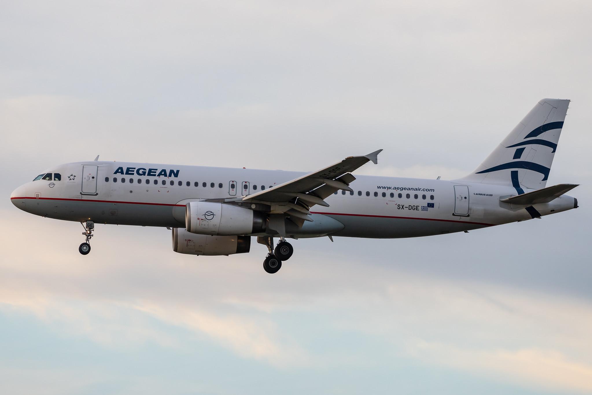 Frankfurt Airport: Aegean Airlines (A3 / AEE) |  Airbus A320-232 A320 | SX-DGE | MSN 3990