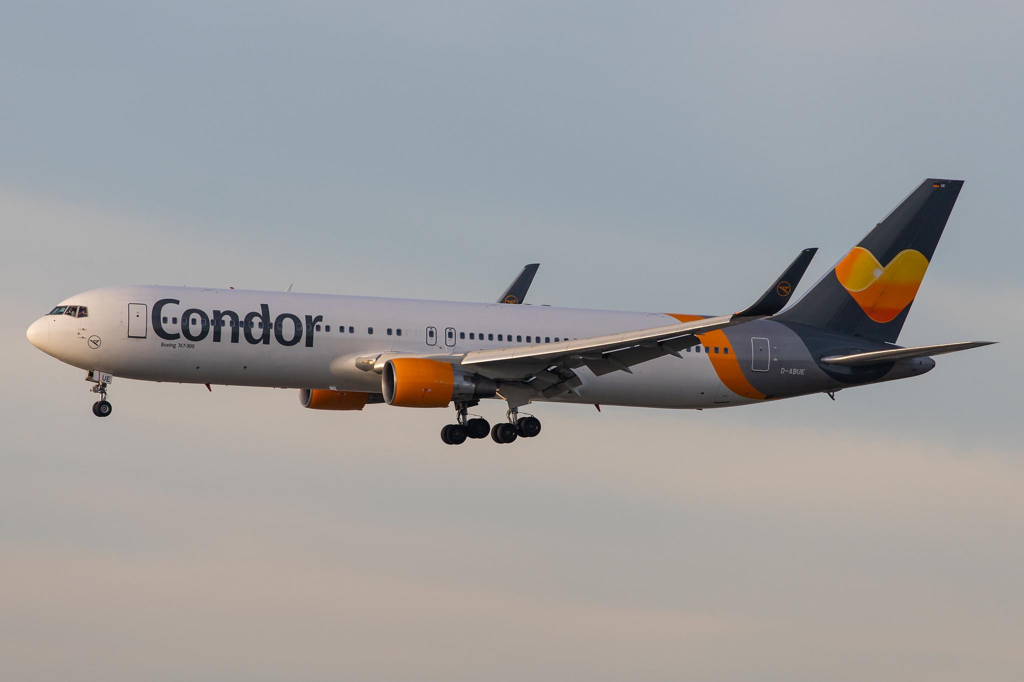 Frankfurt Airport: Condor (DE / CFG) |  Boeing 767-330(ER) B763 | D-ABUE | MSN 26984
