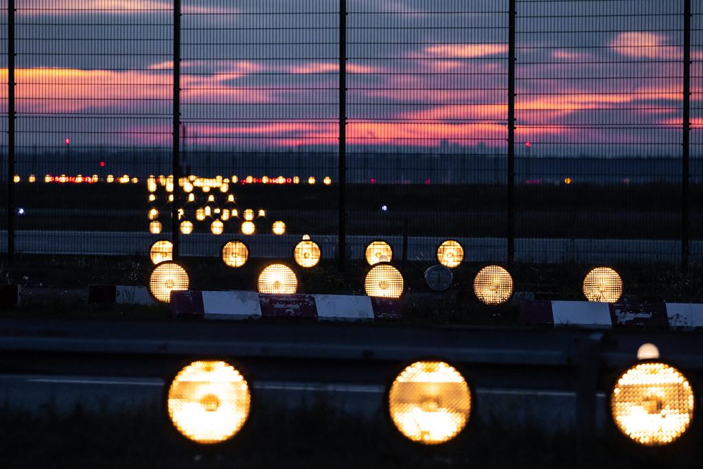 Frankfurt Airport: Anflug 25R |