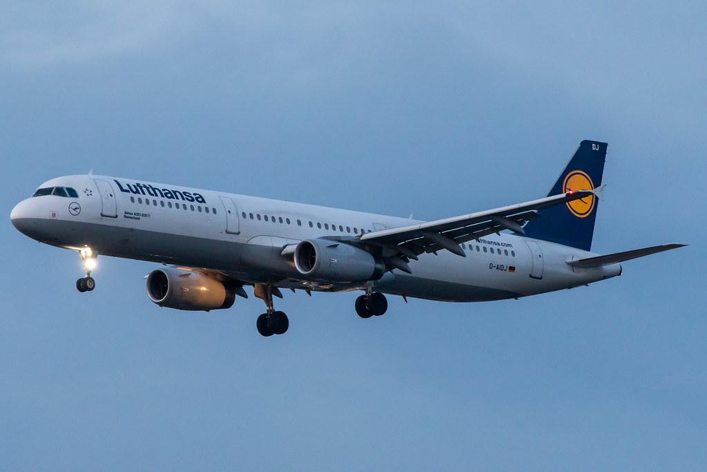 Frankfurt Airport: Lufthansa (LH / DLH) |  Airbus A321-231 A321 | D-AIDJ | MSN 4792