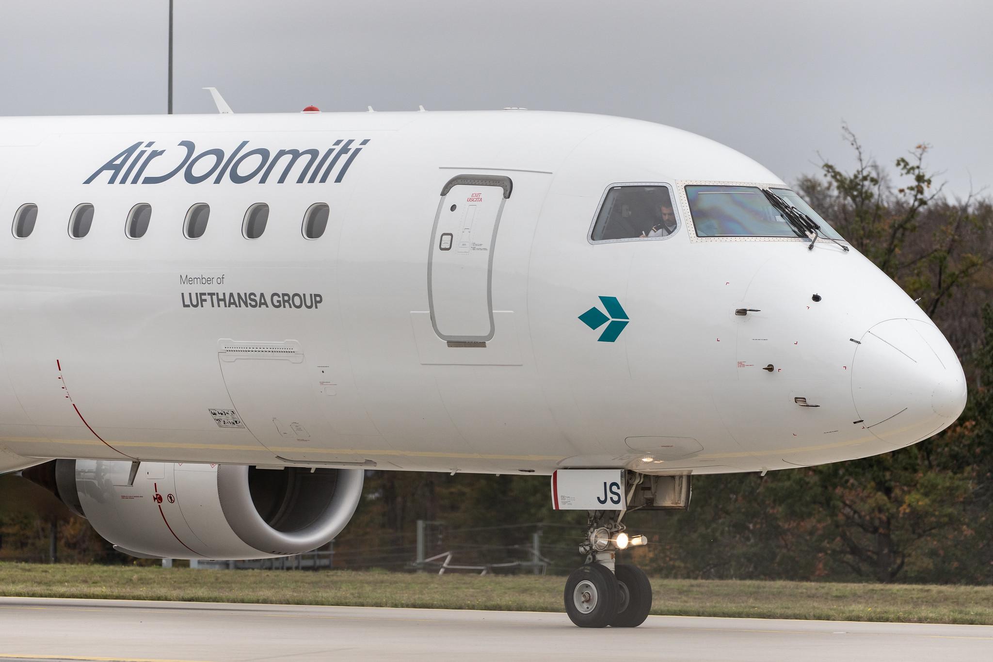 Frankfurt Airport: Air Dolomiti (EN / DLA) |  Embraer E195LR E195 | I-ADJS | MSN 19000597
