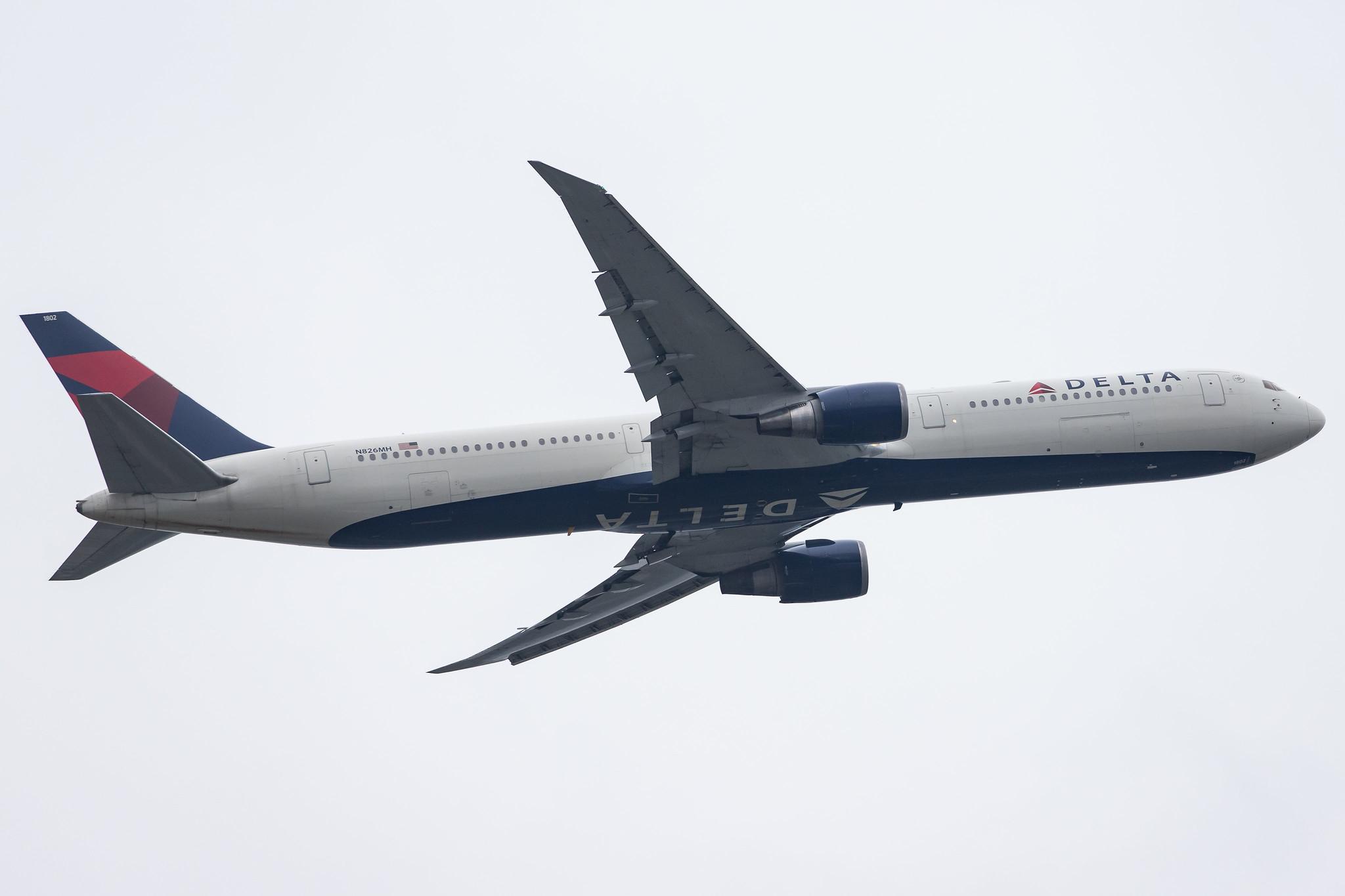 Frankfurt Airport: Delta Air Lines (DL / DAL) |  Boeing 767-432(ER) B764 | N826MH | MSN 29713