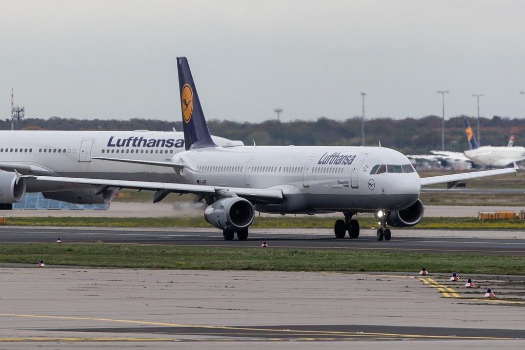 Frankfurt Airport: Lufthansa (LH / DLH) |  Airbus A321-131 A321 | D-AIRF | MSN 0493