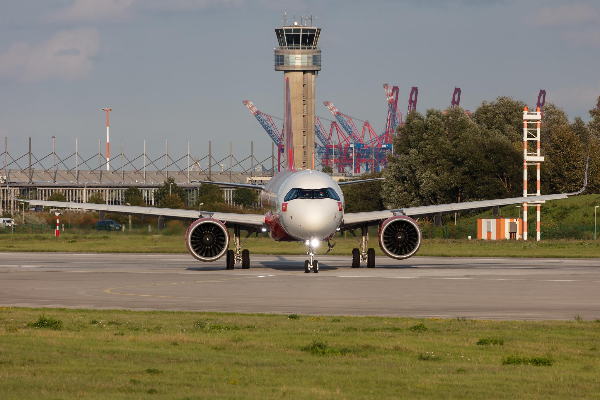 Hamburg Finkenwerder: VietJetAir (VJ / VJC) |  Airbus A321-271NX A21N | D-AVYO (VN-A524) | MSN 9401