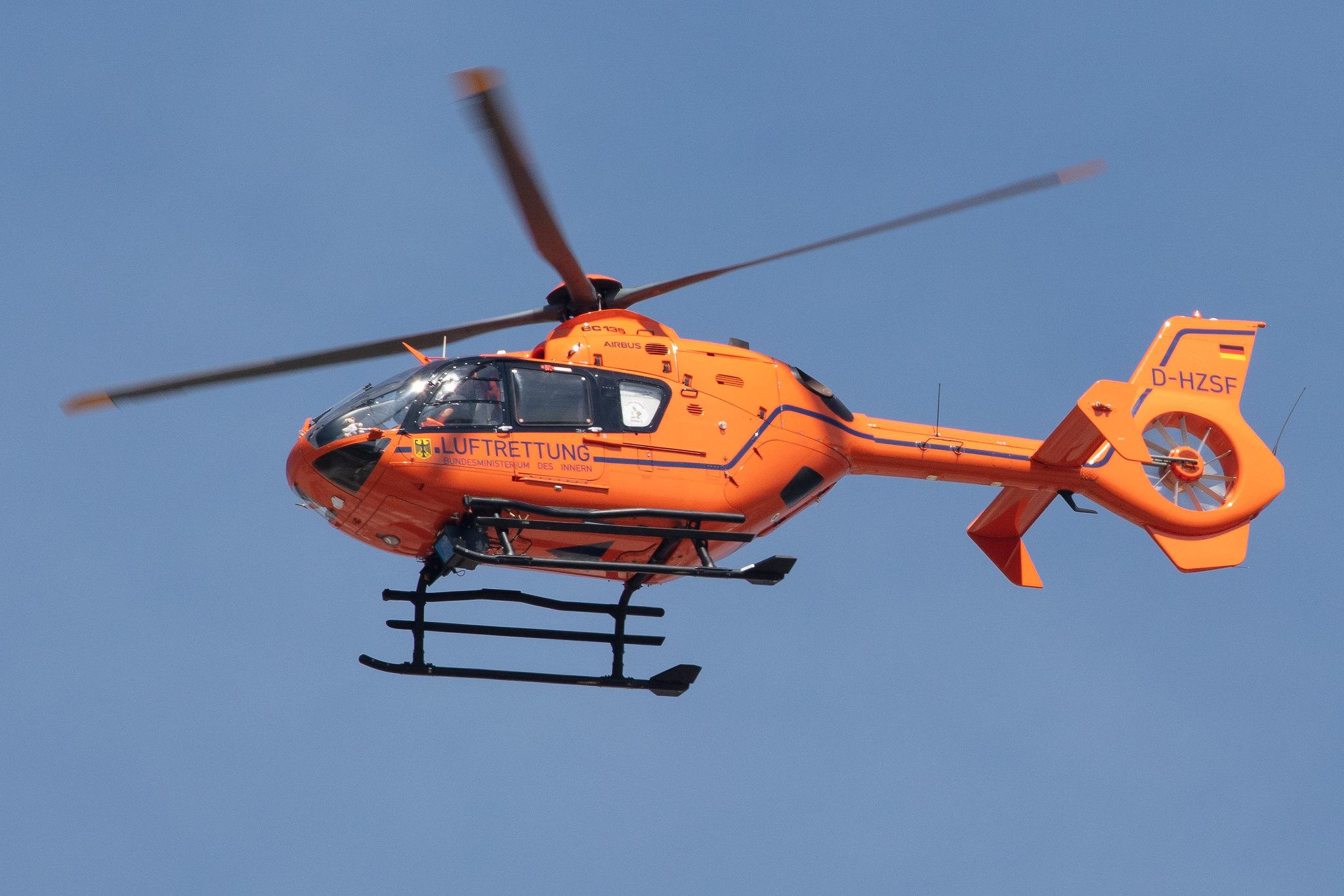 Hamburg Finkenwerder: Bundesministerium des Innern (BMI) |  Airbus Helicopters H135 EC35 | D-HZSF | MSN 0560