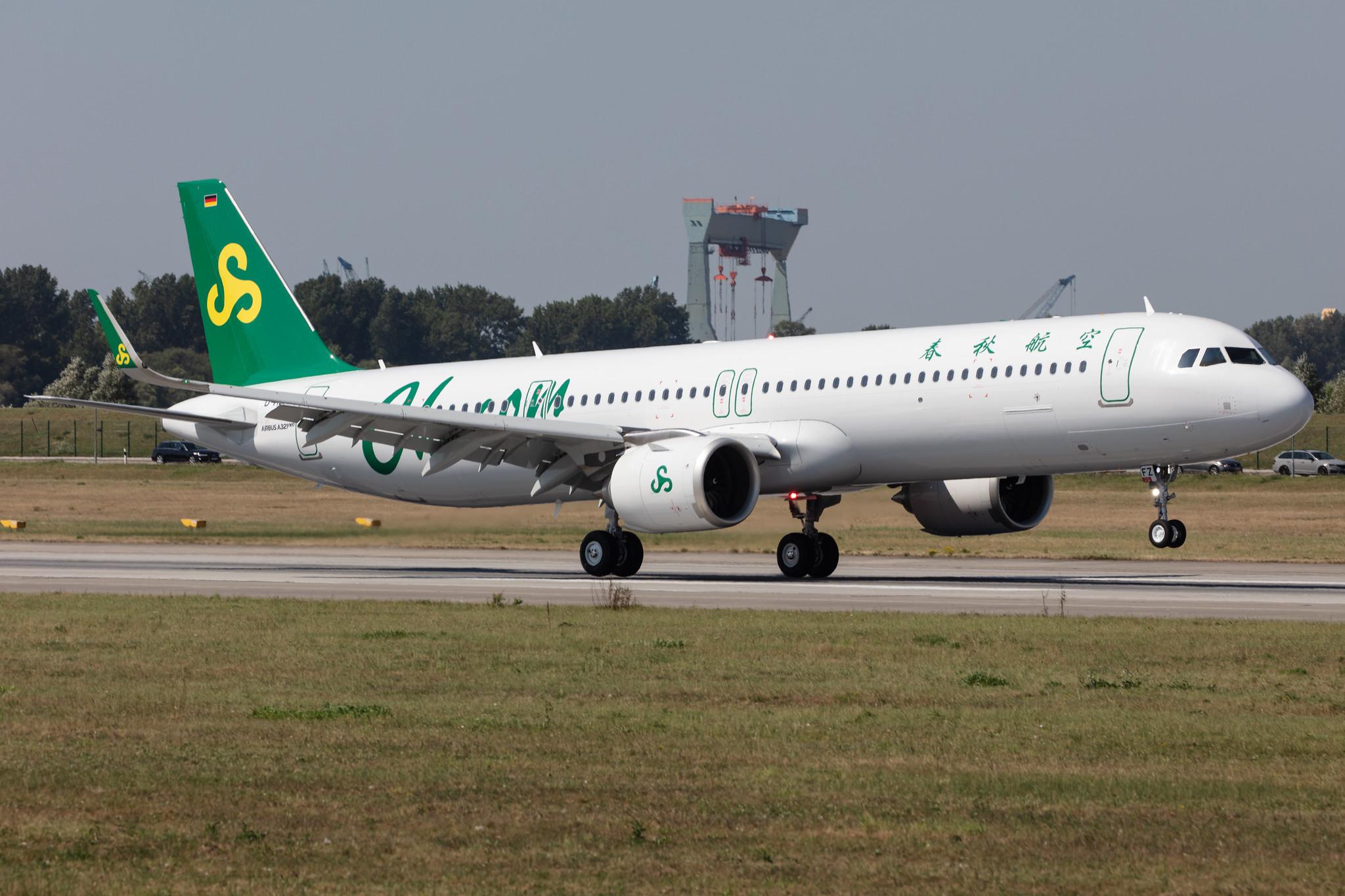 Hamburg Finkenwerder: Spring Airlines  (9C / CQH) |  Airbus A321-253NX A21N | D-AZAU (B-30FZ) | MSN 9556