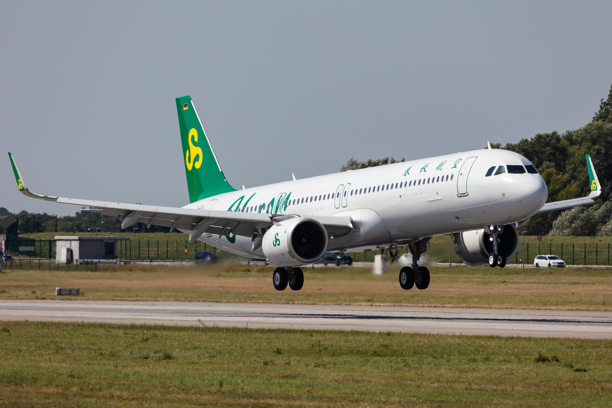 Hamburg Finkenwerder: Spring Airlines  (9C / CQH) |  Airbus A321-253NX A21N | D-AZAU (B-30FZ) | MSN 9556