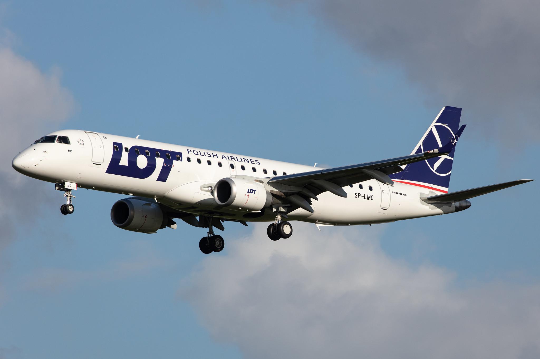 Amsterdam Airport Schiphol: LOT (LO / LOT) |  Embraer E190STD E190 | SP-LMC | MSN 19000763