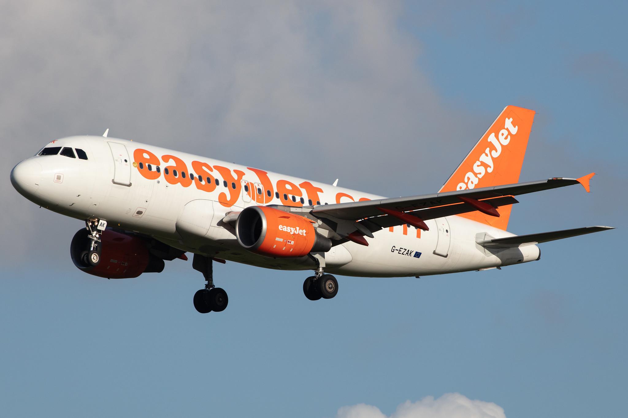 Amsterdam Airport Schiphol: easyJet (U2 / EZY) |  Airbus A319-111 A319 | G-EZAK | MSN 2744