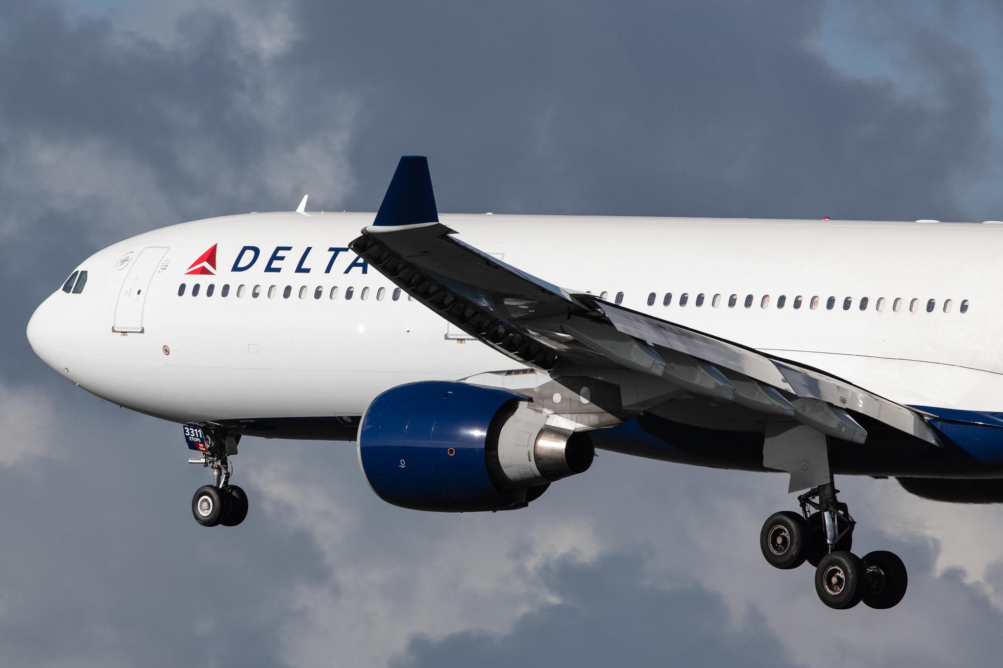 Amsterdam Airport Schiphol: Delta Air Lines (DL / DAL) |  Airbus A330-323 A333 | N811NW | MSN 0690