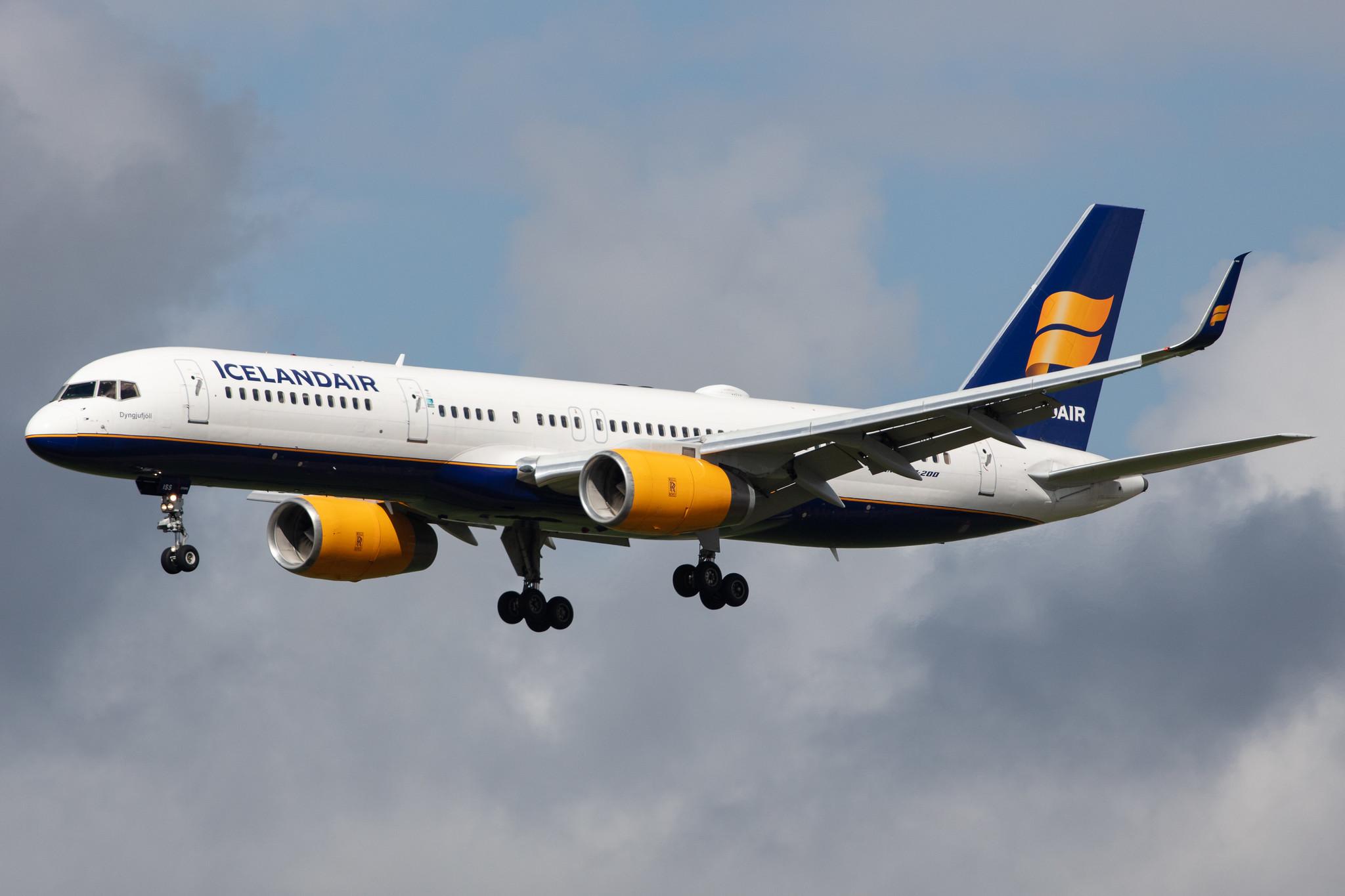 Amsterdam Airport Schiphol: Icelandair (FI / ICE) |  Boeing 757-223 B752 | TF-ISS | MSN 27447