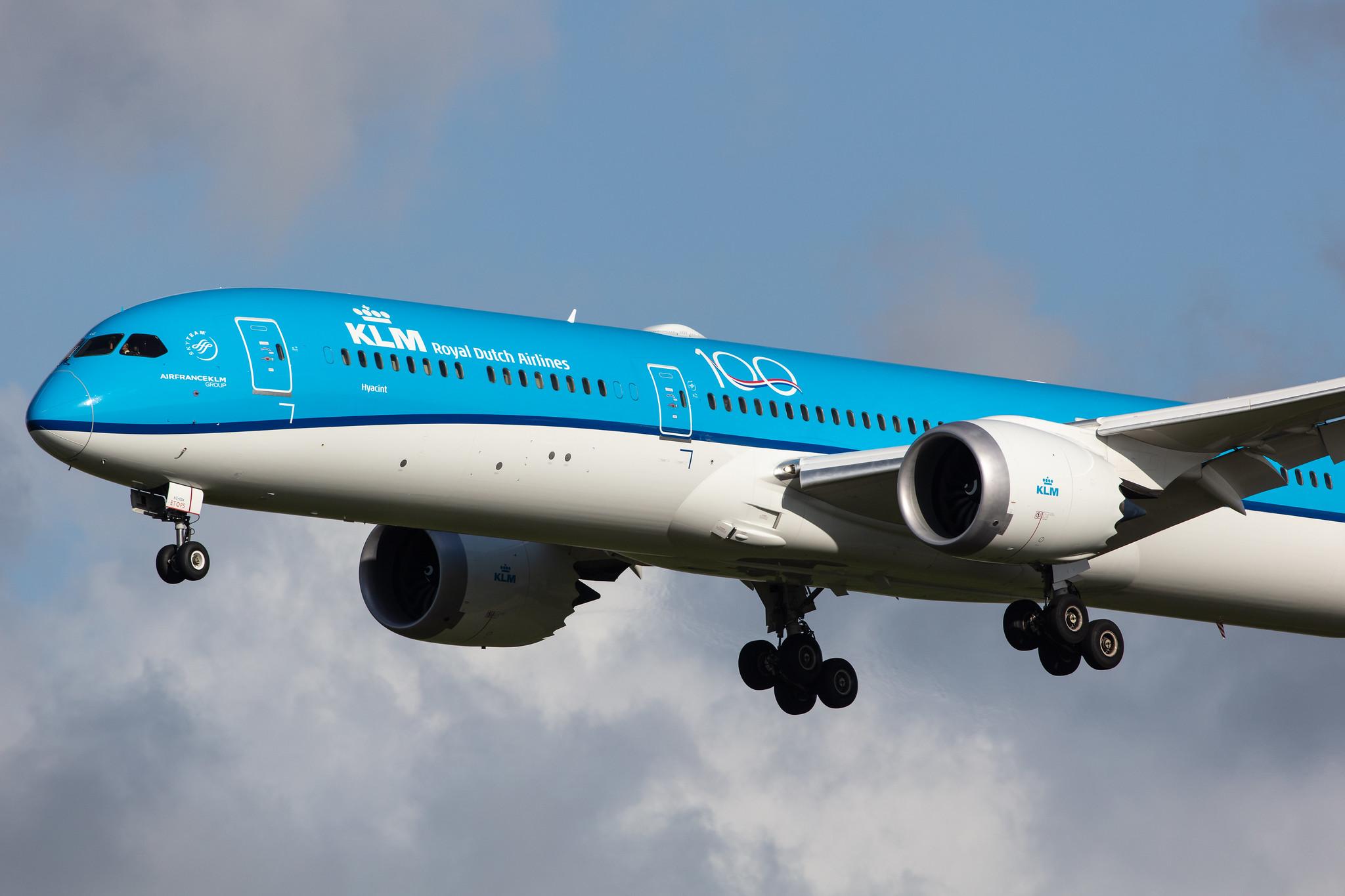 Amsterdam Airport Schiphol: KLM (KL / KLM) |  Boeing 787-10 Dreamliner B78X | PH-BKG | MSN 42508