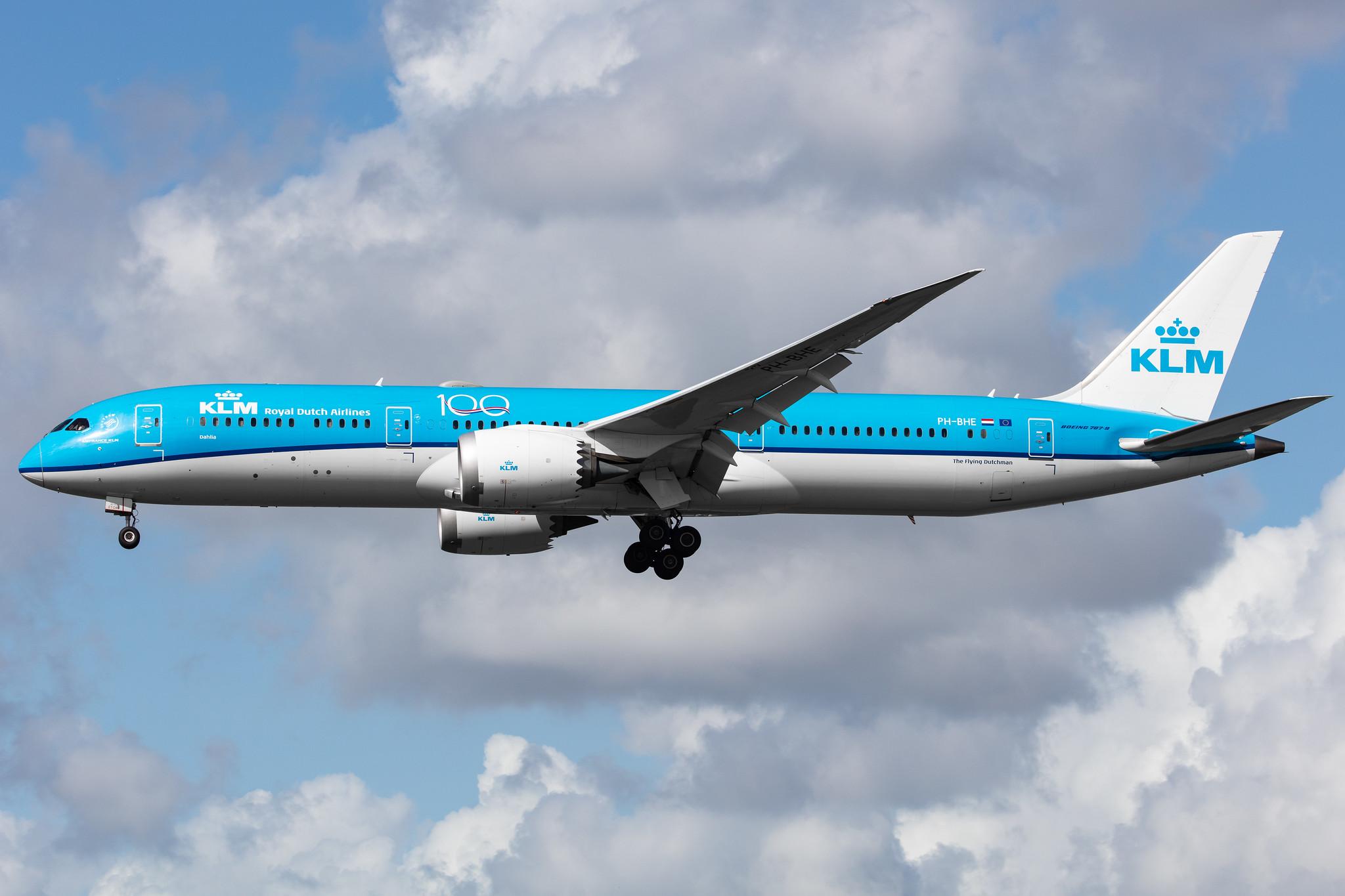 Amsterdam Airport Schiphol: KLM (KL / KLM) |  Boeing 787-9 Dreamliner B789 | PH-BHE | MSN 38765
