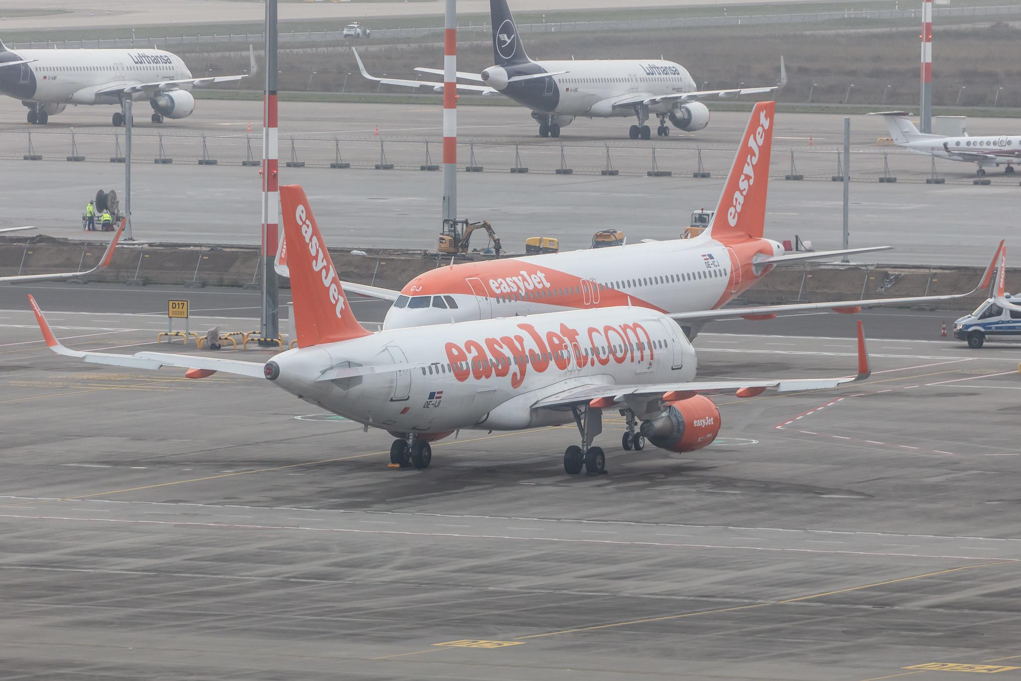 Flughafen Berlin Brandenburg: easyJet (U2 / EZY) | Operator: easyJet Europe |  Airbus A320-214 A320 | OE-IJI | MSN 6509
