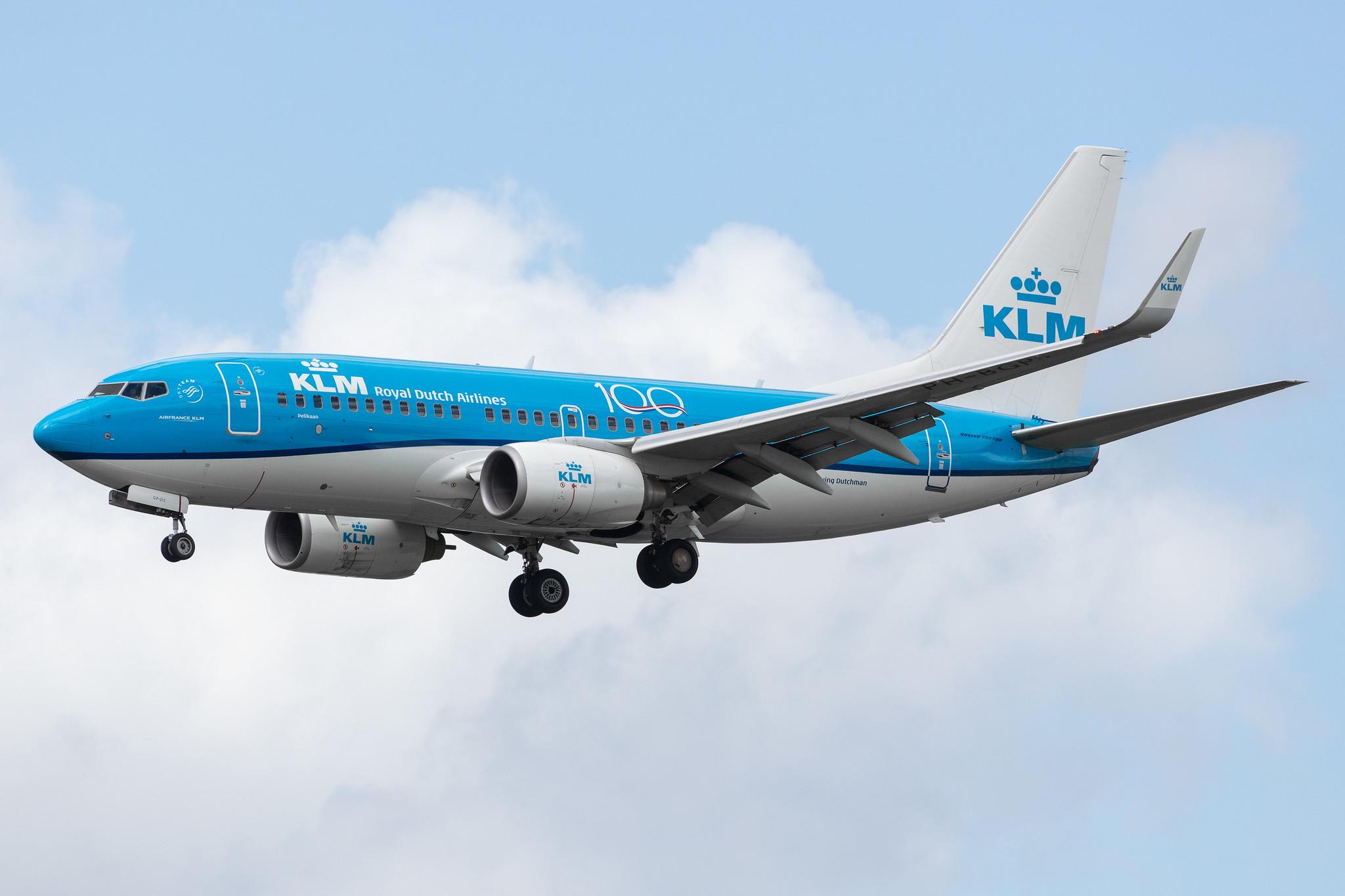 Amsterdam Airport Schiphol: KLM (KL / KLM) |  Boeing 737-7K2 B737 | PH-BGP | MSN 38127