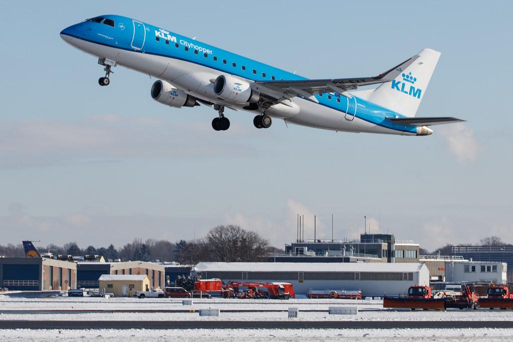 Hamburg Airport: KLM (KL / KLM) | Operator: KLM Cityhopper |  Embraer E175STD E75L | PH-EXT | MSN 17000707