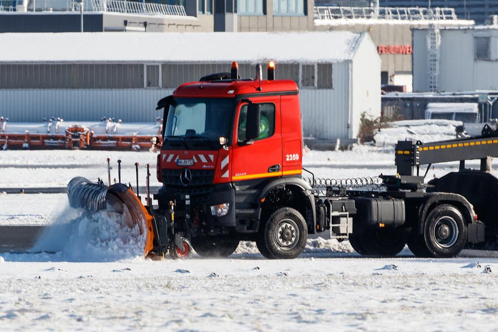 Hamburg Airport: Schneeräumung | Winterdienst