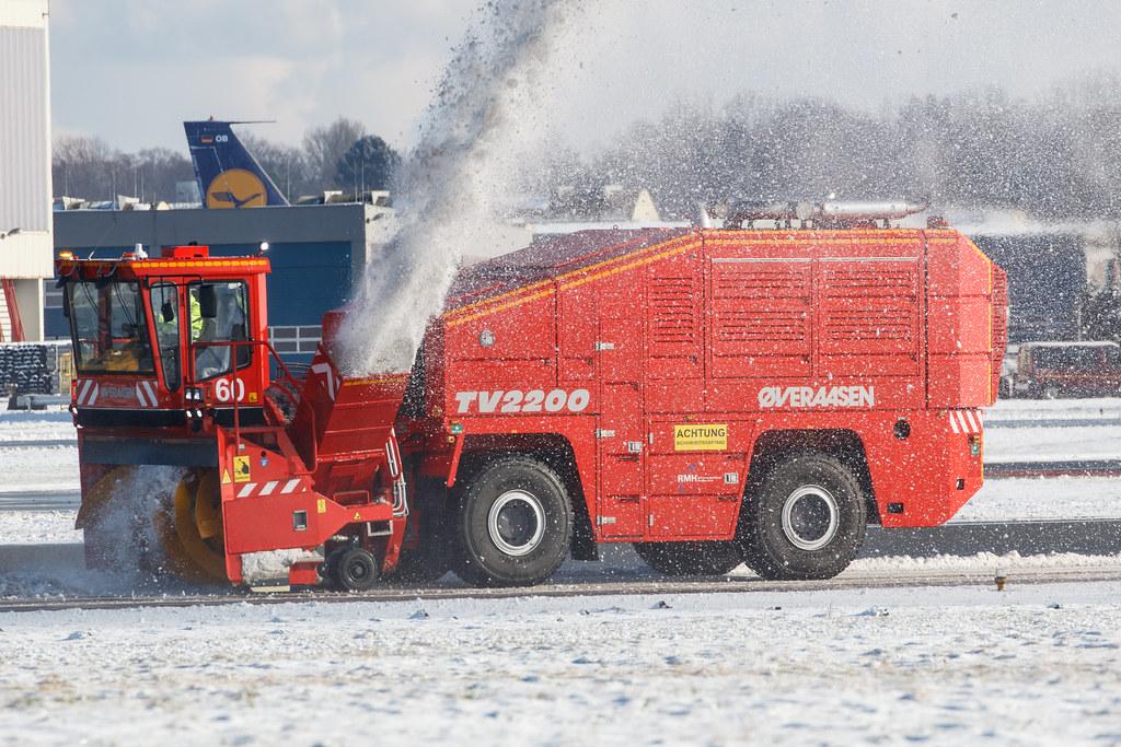 Hamburg Airport: Schneeräumung | Winterdienst