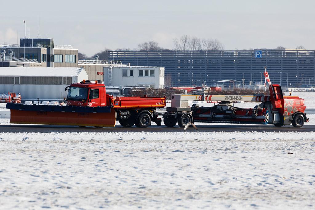 Hamburg Airport: Schneeräumung | Winterdienst