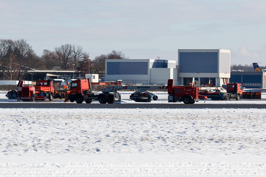 Hamburg Airport: Schneeräumung | Winterdienst