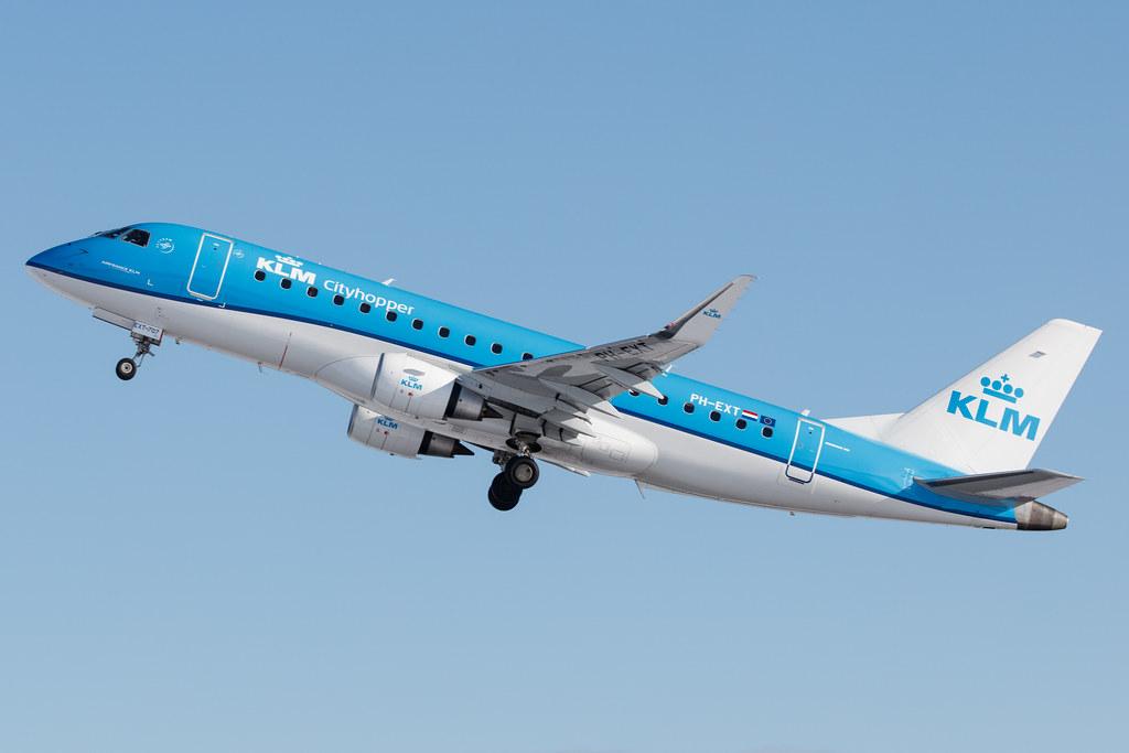 Hamburg Airport: KLM (KL / KLM) | Operator: KLM Cityhopper |  Embraer E175STD E75L | PH-EXT | MSN 17000707
