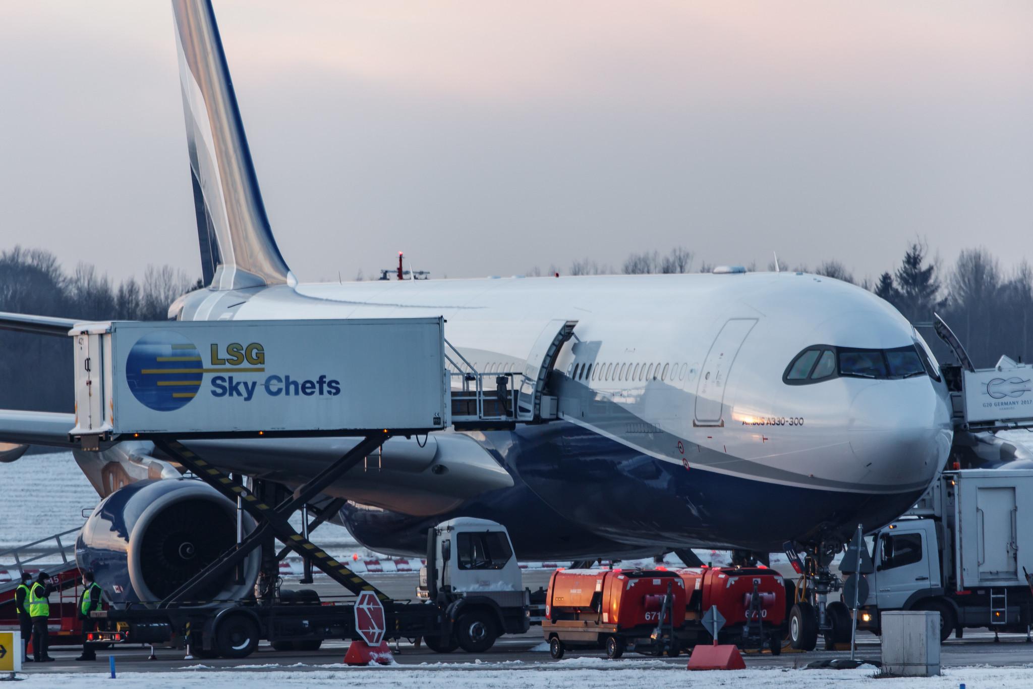 Hamburg Airport: Hi Fly (5K / HFY) | Operator: Hi Fly Malta |  Airbus A330-343 A333 | 9H-TAJ | MSN 1453