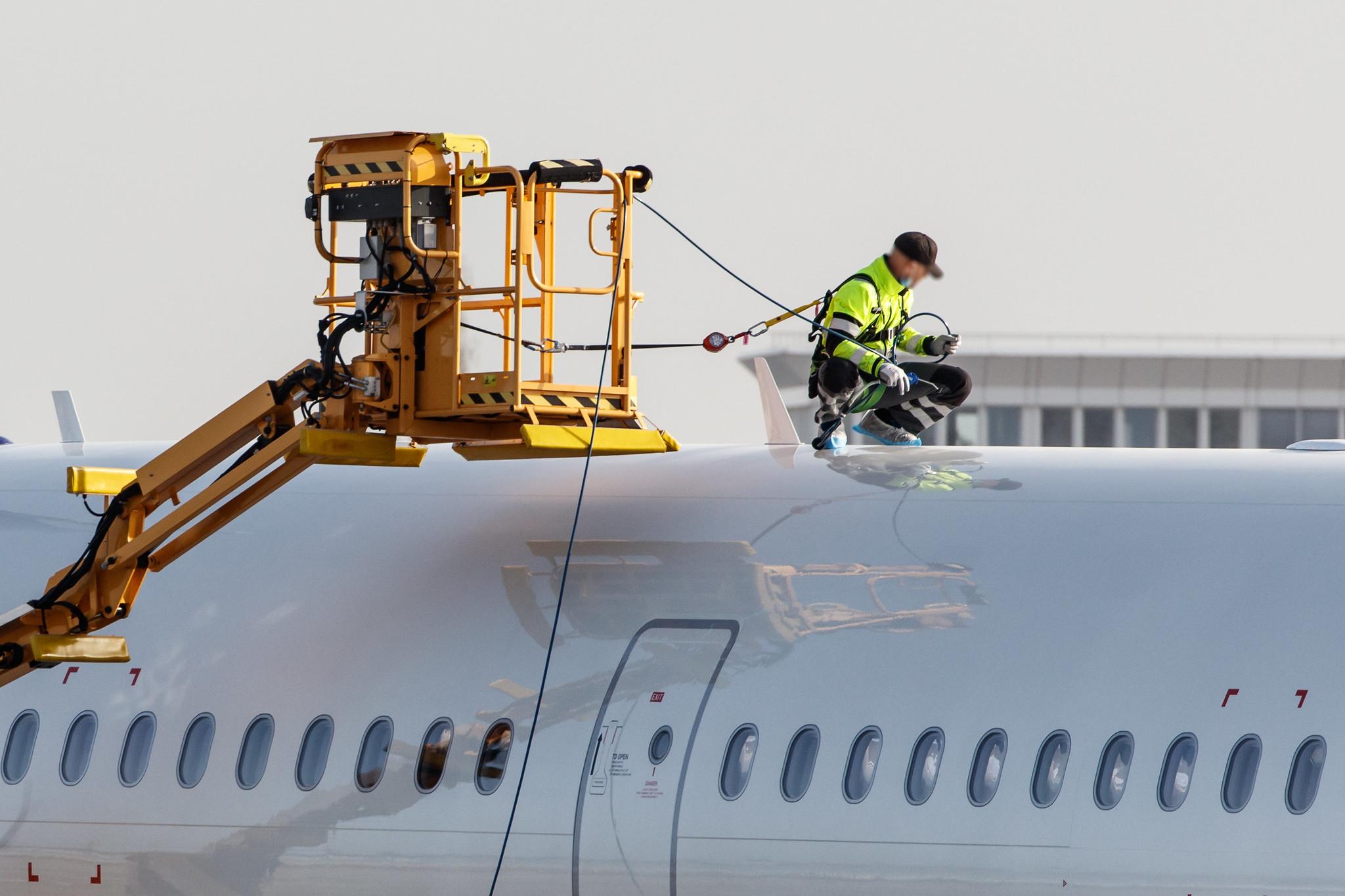 Hamburg Finkenwerder: Air Busan (BX / ABL) | Airbus A321-251NX A21N | D-AYAO | MSN 10253