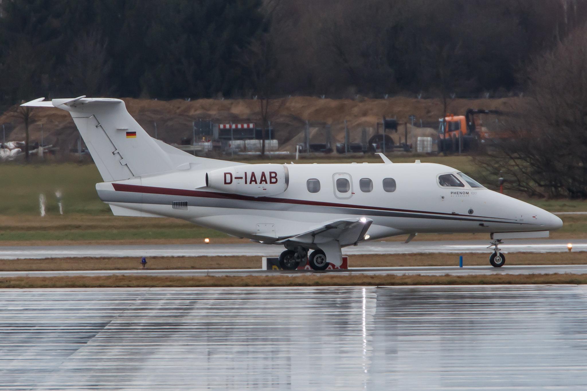 Hamburg Airport: Arcus-Air (/ AZE) | Operator: Arcus Air |  Embraer Phenom 100 E50P | D-IAAB | MSN 50000180