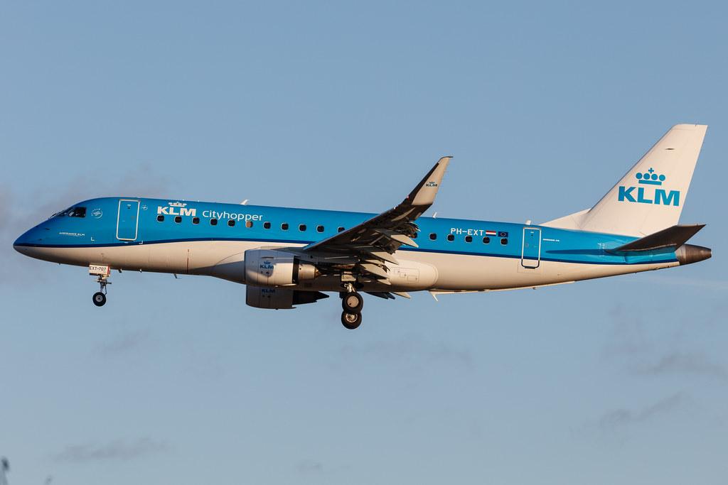 Hamburg Airport: KLM (KL / KLM) | Operator: KLM Cityhopper |  Embraer E175STD E75L | PH-EXT | MSN 17000707