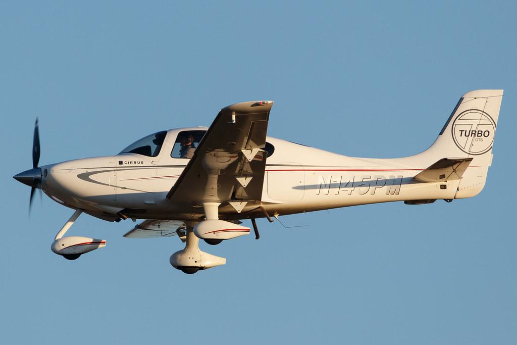 Hamburg Airport: Private owner |  Cirrus SR22 SR22 | N145PM | MSN 3430